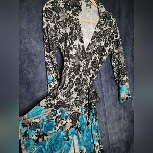 Long Sleeve Floral Wrap Dress with Vibrant Blue Designs Size L